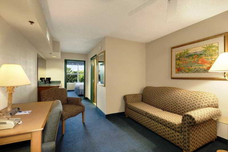 Baymont By Wyndham Fort Myers Airport Hotell Exteriör bild