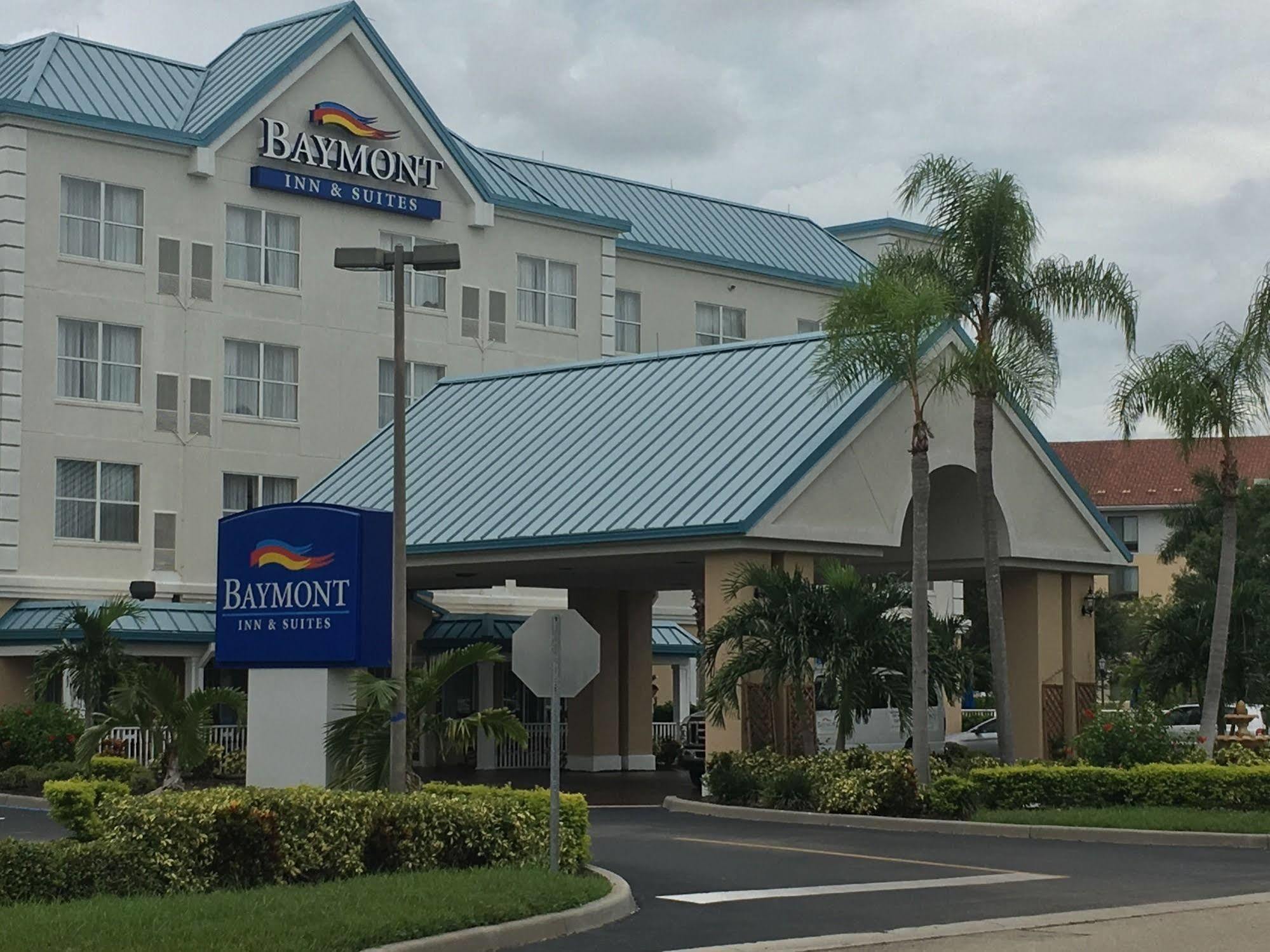 Baymont By Wyndham Fort Myers Airport Hotell Exteriör bild